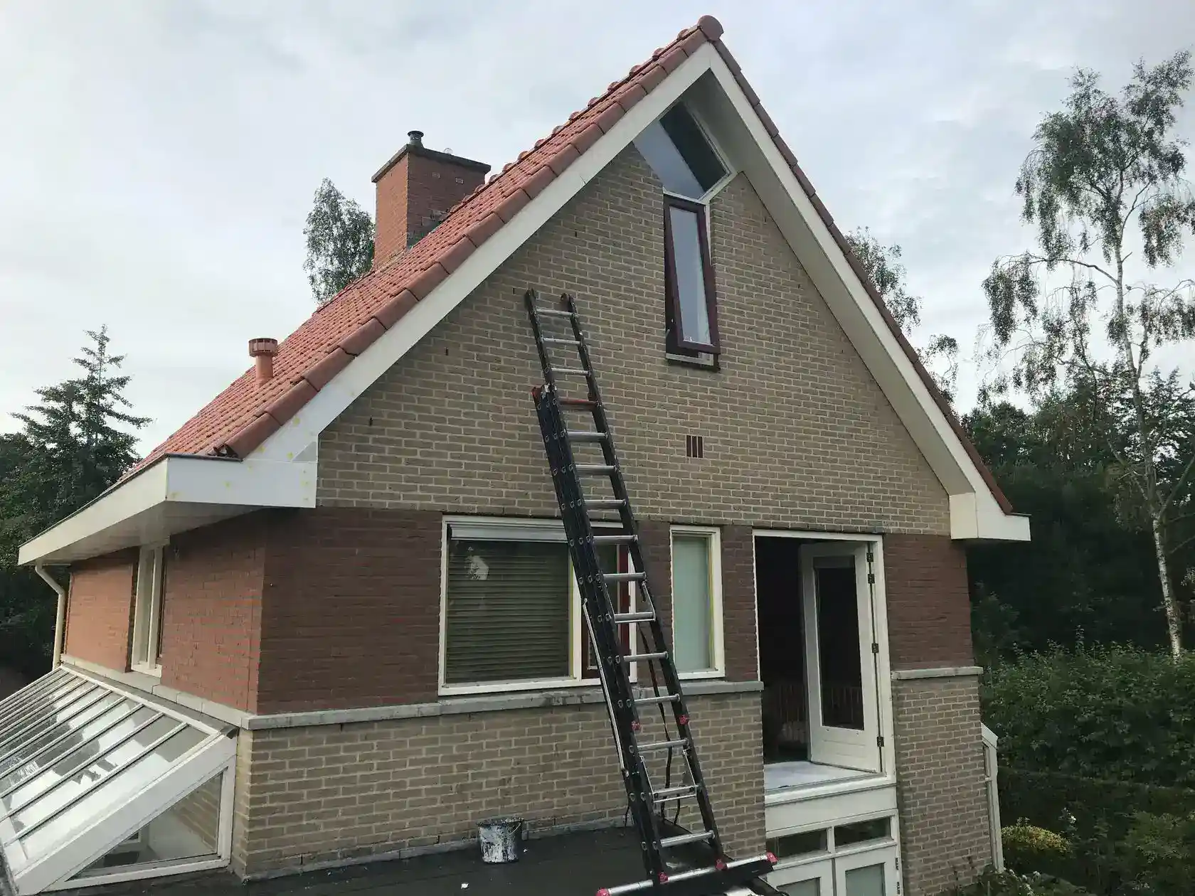 buitenschilderwerk buitenmuur voorbereiden voor schilderen schilderwerk buiten onderhoud latex verf buiten schildertechnieken