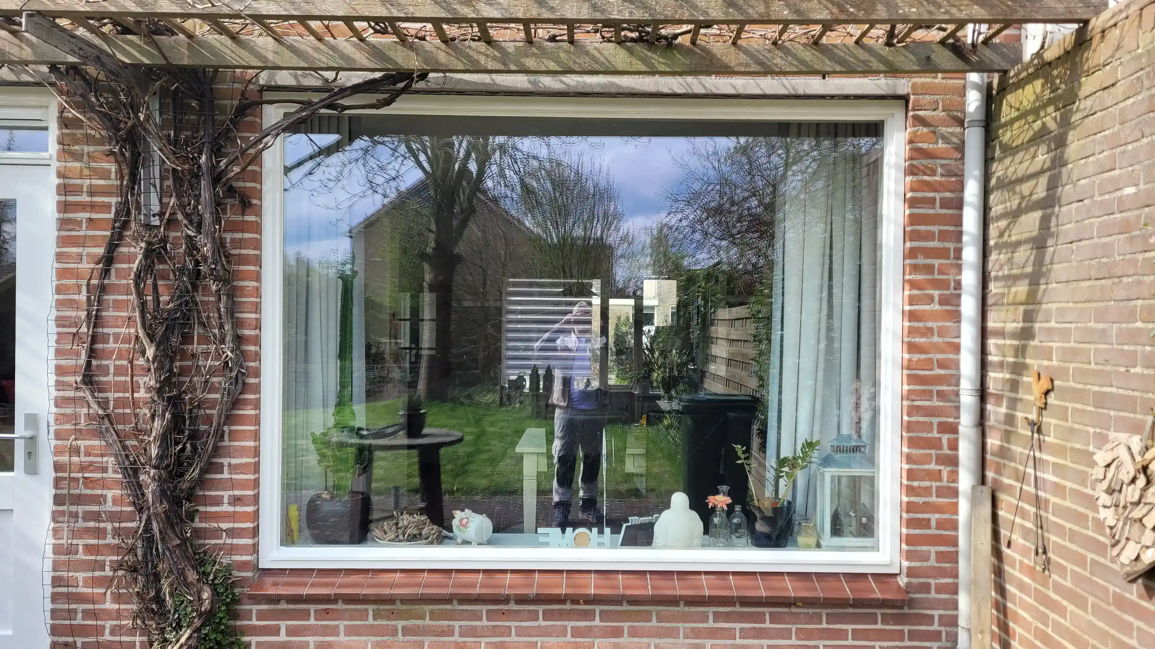 schilderen zonder strepen ral kleuren verf verven van houten balken Almere schilderbedrijf Hoorn